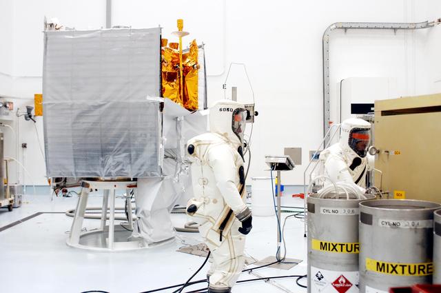 NASA image: KSC-04pd1437