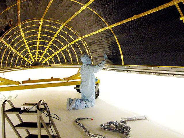 NASA image: KSC-04pd1527