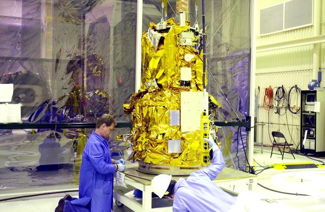 NASA image: KSC-04pd1638