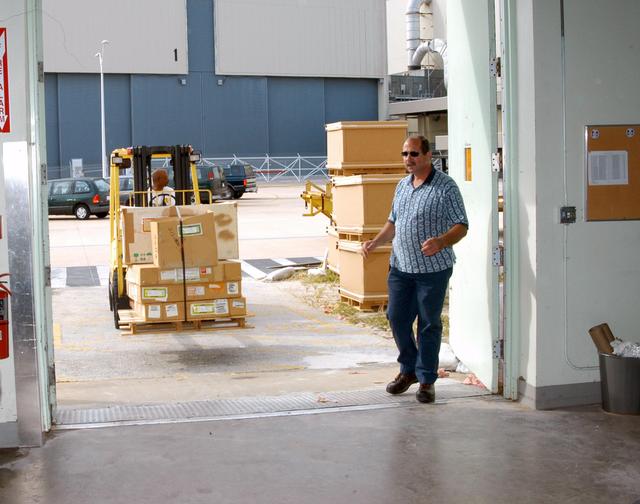 NASA image: KSC-04pd1733