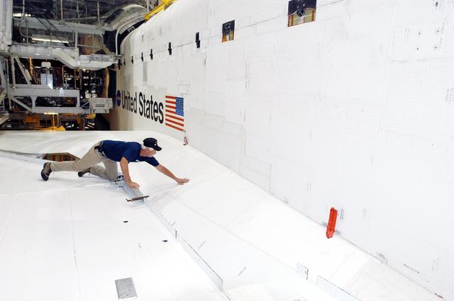 NASA image: KSC-04pd1752
