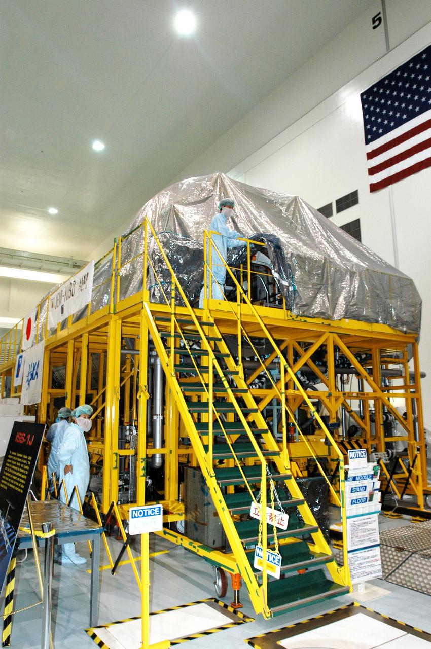 KENNEDY SPACE CENTER, FLA. -   The equipment in the Space Station Processing Facility is dry and still covered following Hurricane Frances. The storm's path over Florida took it through Cape Canaveral and KSC property during Labor Day weekend.  There was no damage to the Space Shuttle orbiters or to any other flight hardware.