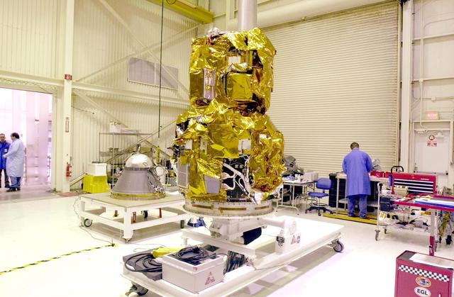 NASA image: KSC-04pd1825