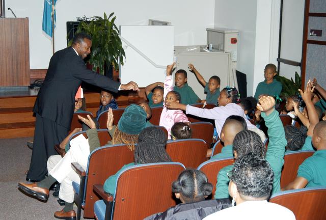 NASA image: KSC-04pd1876