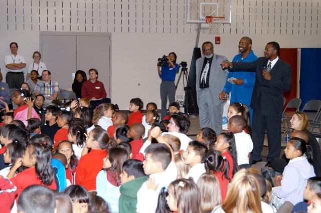 NASA image: KSC-04pd2009