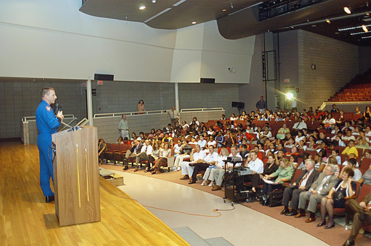 KENNEDY SPACE CENTER, FLA. -  Astronaut Terry Virts talks to students and staff of Immokalee Middle School in Naples, Fla., about what it takes for mission success and the importance of teamwork.  Virts accompanied Center Director Jim Kennedy on the visit to the school to share the vision for space exploration with the next generation of explorers. Immokalee is part of NASA’s Explorer School (NES) Program and is teamed with Pine Ridge Middle School.  Kennedy is talking with students about our destiny as explorers, NASA’s stepping stone approach to exploring Earth, the Moon, Mars and beyond, how space impacts our lives, and how people and machines rely on each other in space.  NES establishes a three-year partnership annually between NASA and 50 NASA Explorer Schools teams, consisting of teachers and education administrators from diverse communities nationwide.