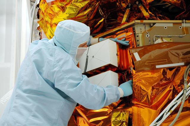 NASA image: KSC-04pd2076