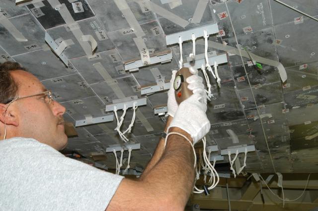 NASA image: KSC-05pd2604