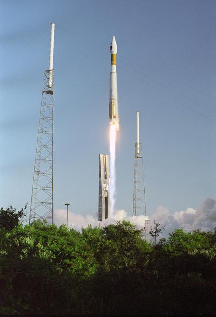 NASA image: KSC-05pp1882