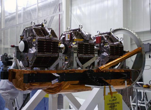 NASA image: KSC-06pd0172