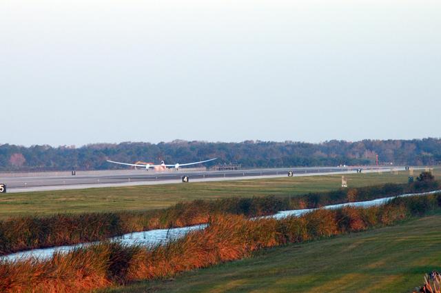 NASA image: KSC-06pd0246