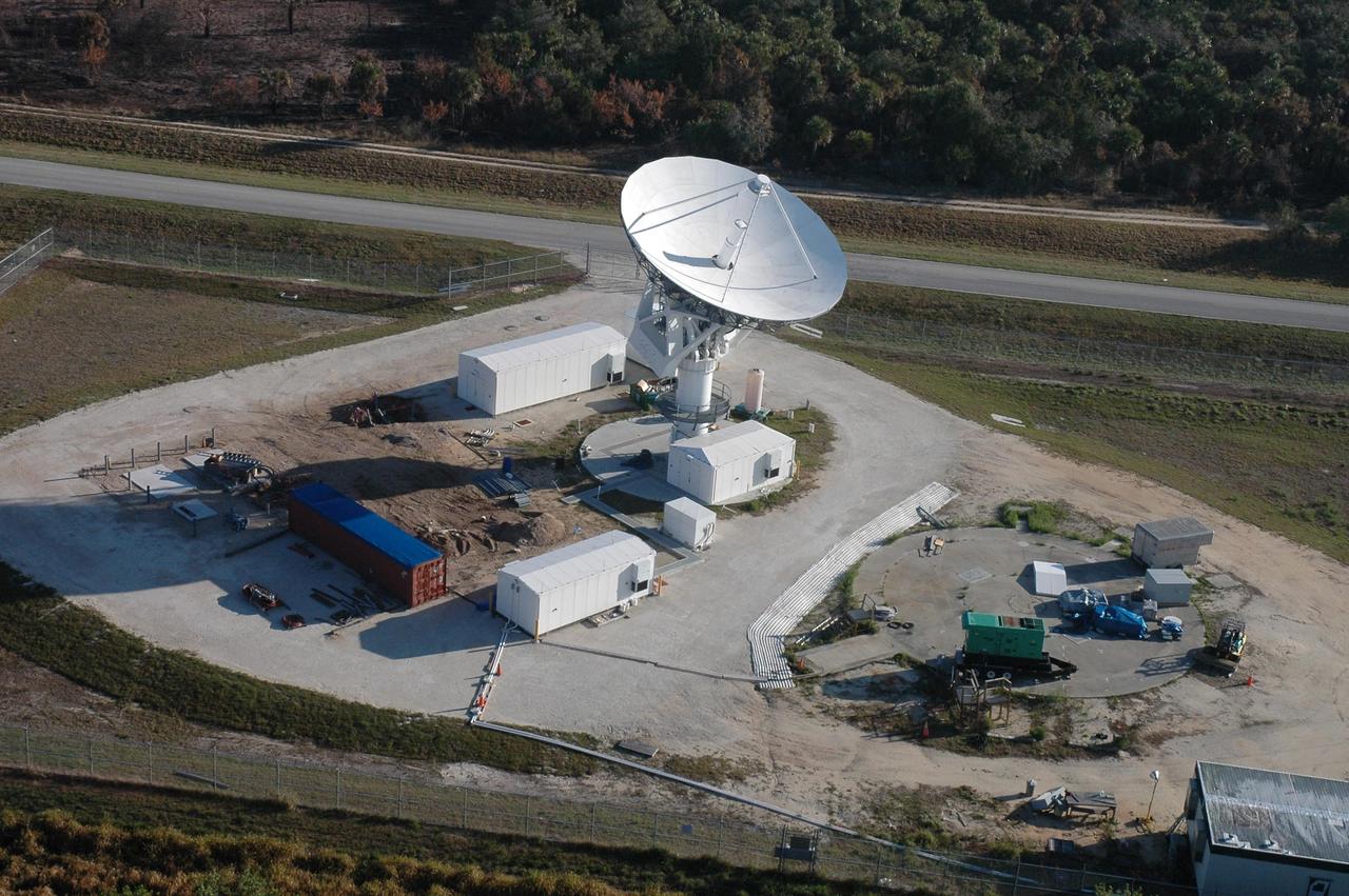 KENNEDY SPACE CENTER, FLA. - This view shows the new C-band, 3 megawatt radar with a 50-foot dish antenna recently installed on north Kennedy Space Center. It is one of the largest and most powerful of its kind in the world, providing higher definition launch imagery than has ever been available before. Photo credit: Cory Huston