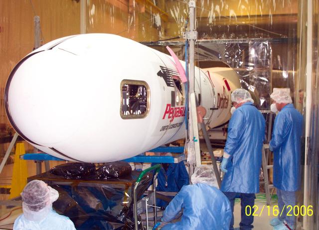 NASA image: KSC-06pd0449