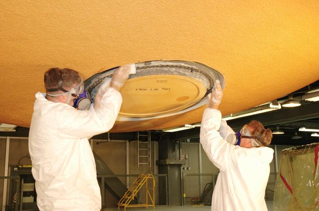 NASA image: KSC-06pd0559