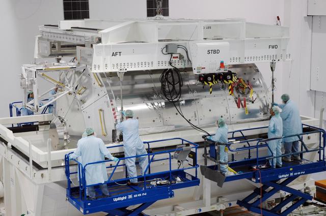 NASA image: KSC-06pd0967