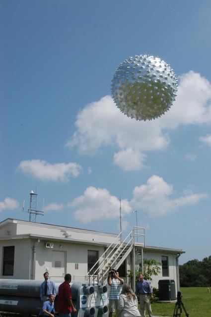 NASA image: KSC-06pd1279