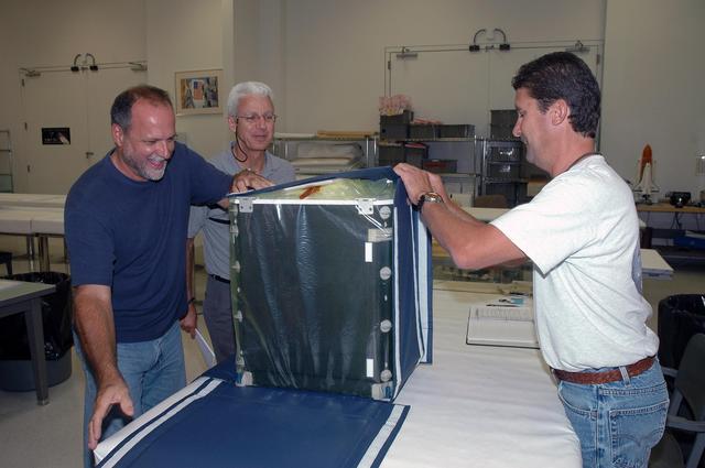 NASA image: KSC-06pd1295