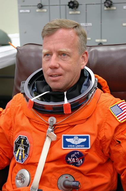 NASA image: KSC-06pd1323