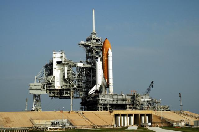 NASA image: KSC-06pd1715