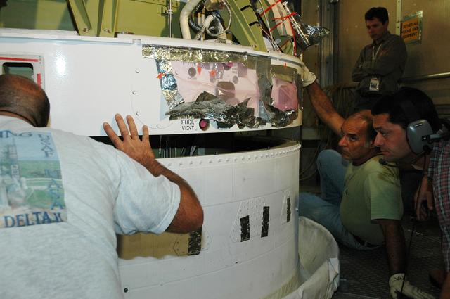 NASA image: KSC-06pd1742