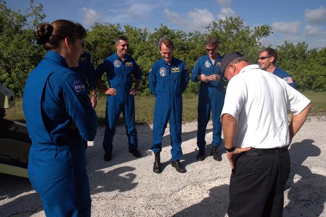 NASA image: KSC-06pd1749