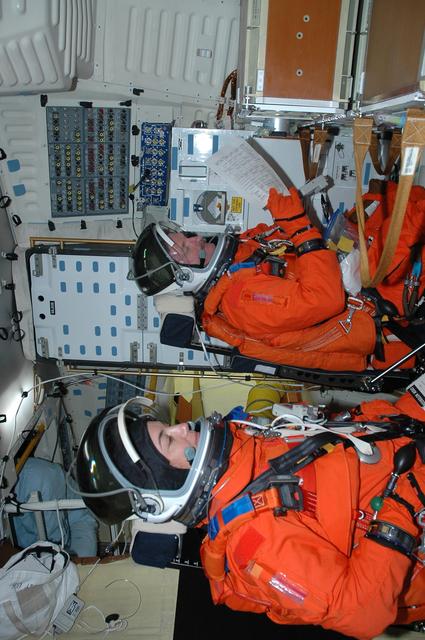 NASA image: KSC-06pd1827