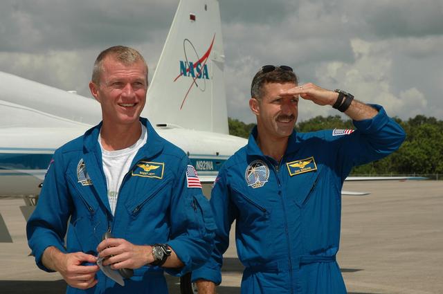 NASA image: KSC-06pd1896