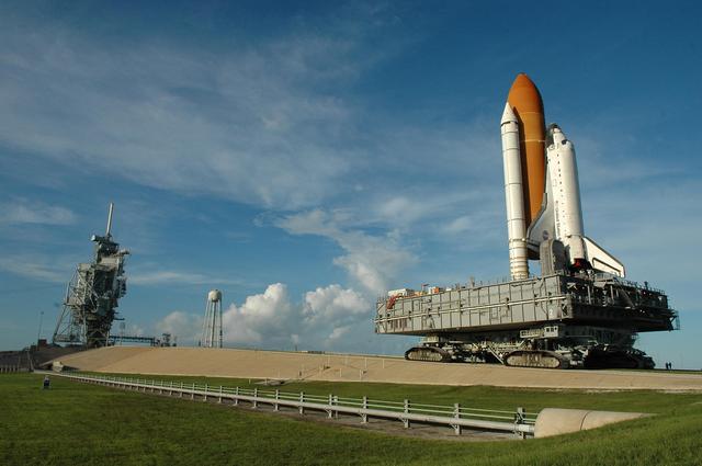 NASA image: KSC-06pd2003