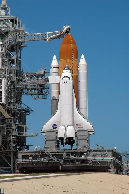 NASA image: KSC-06pd2058