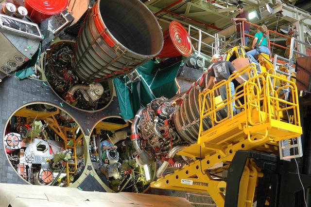 NASA image: KSC-06pd2167