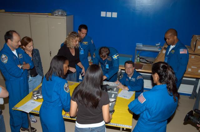 NASA image: KSC-06pd2237