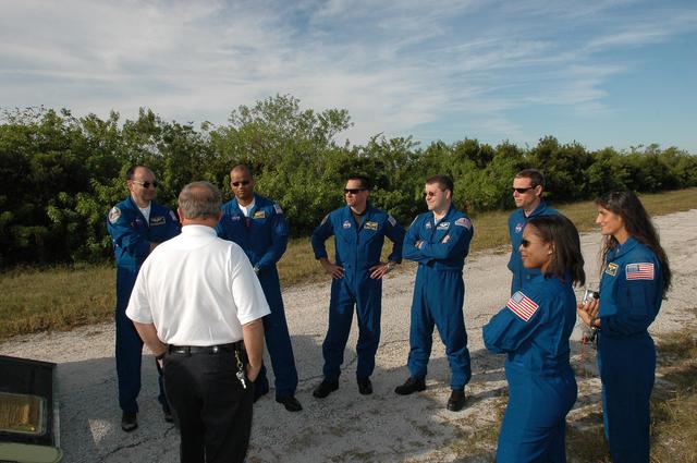 NASA image: KSC-06pd2527