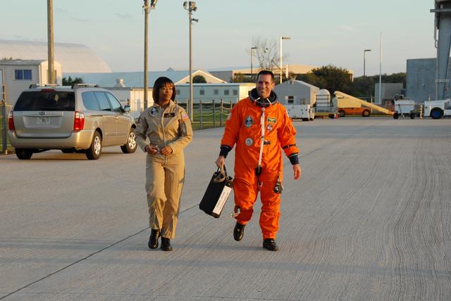 NASA image: KSC-06pd2656