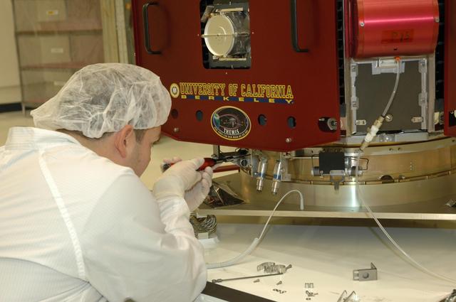 NASA image: KSC-06pd2801