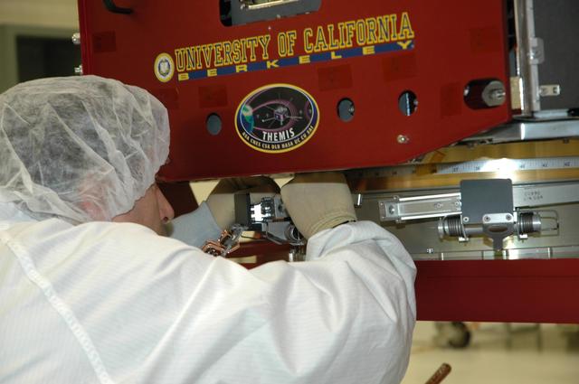 NASA image: KSC-06pd2804