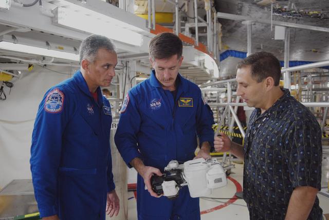 NASA image: KSC-06pd2843