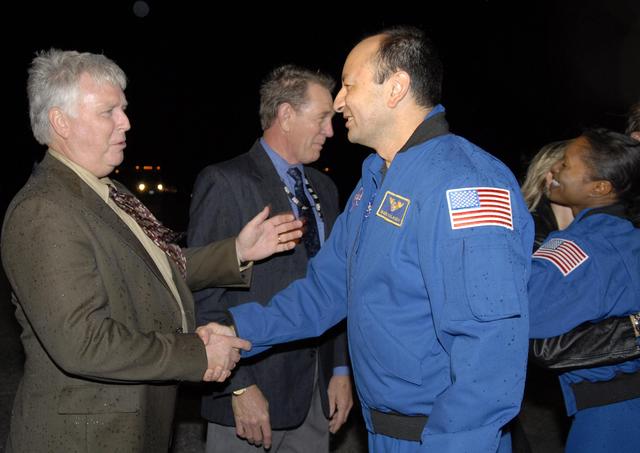 NASA image: KSC-06pd2883