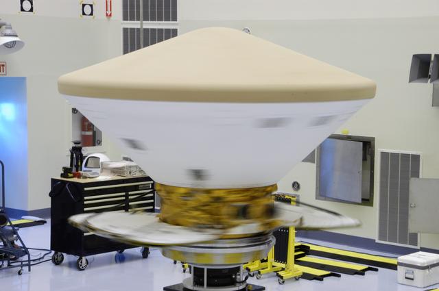 NASA image: Phoenix Mars Lander Spacecraft Heat Shield Installation