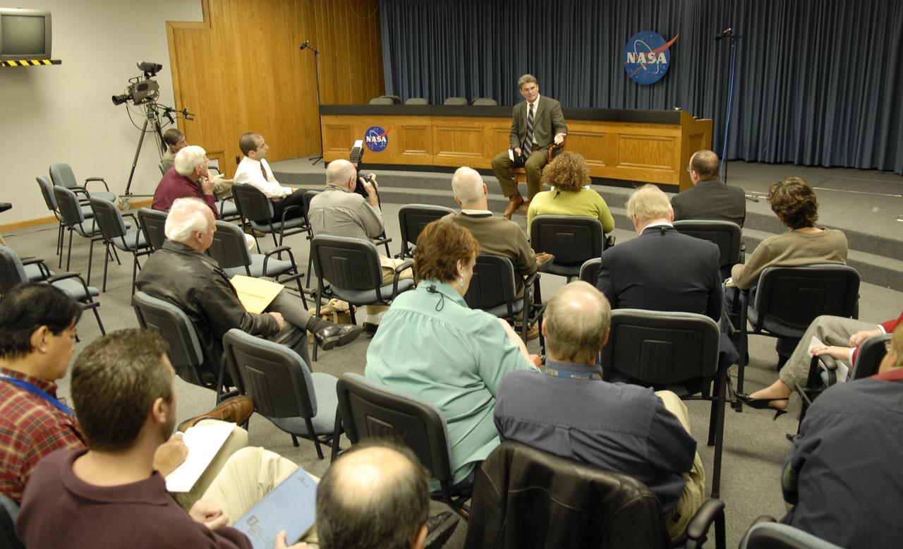 KENNEDY SPACE CENTER, FLA. --   Center Director Bill Parsons talks to the media in the NASA News Center Auditorium. He used the occasion to introduce himself and his expectations for the center.  Parsons took over the helm of the Kennedy Space Center on Jan. 4 as the ninth director, succeeding James W. Kennedy, who is retiring from the agency. Parsons had served as deputy director under Kennedy during 2006.  In 1990, Parsons joined the NASA team at Kennedy Space Center as a launch site support manager in the Shuttle Operations Directorate. He also worked as an executive management intern and later as the shuttle flow director of the Shuttle Operations Directorate at Kennedy. In 1996, he became manager of the Space Station Hardware Integration Office at Kennedy. Photo credit: NASA/Kim Shiflett