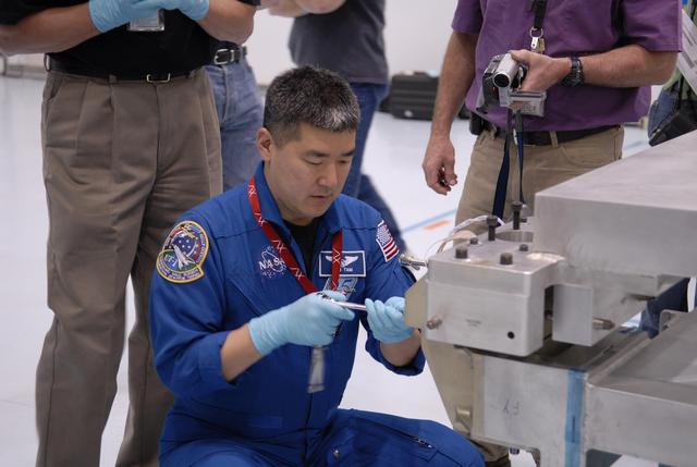 NASA image: KSC-07pd0742