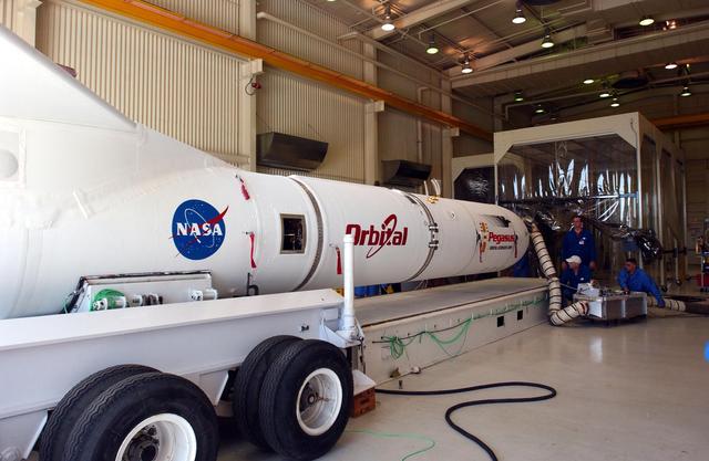 NASA image: KSC-07pd0973