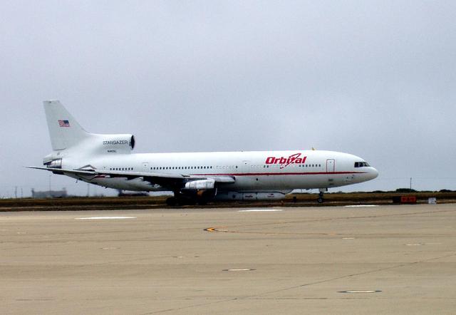 NASA image: KSC-07pd0976