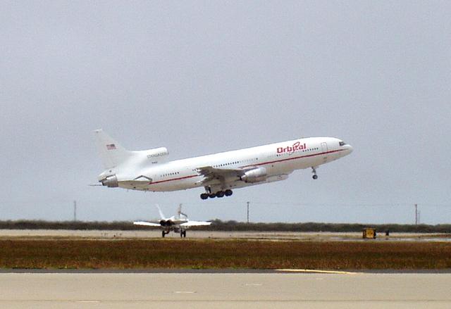 NASA image: KSC-07pd0977