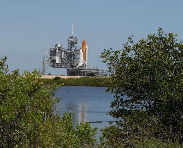 NASA image: KSC-07pd1205