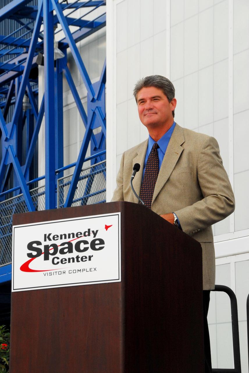 KENNEDY SPACE CENTER, FLA. --    NASA, Kennedy Space Center and State of Florida dignitaries helped launch the opening of the newest attraction at Kennedy Space Center's Visitor Complex, the Shuttle Launch Experience.  Speaking to attendees is Center Director Bill Parsons. The attraction includes a simulated launch with the sights, sounds and sensations of launching into space. Find out more about the Visitor Complex and the Shuttle Launch Experience at <b>http://www.kennedyspacecenter.com/visitKSC/attractions/index.asp</b>.  Photo credit: NASA/George Shelton