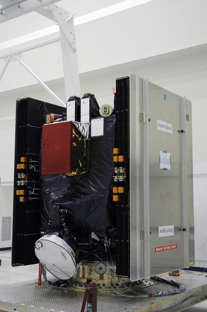 NASA image: KSC-07pd1296