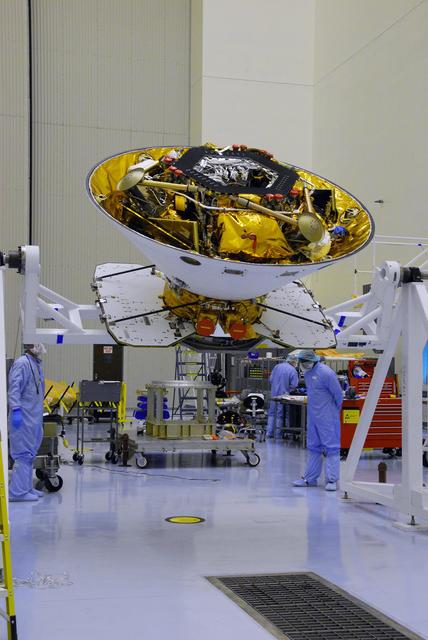 NASA image: KSC-07pd1342