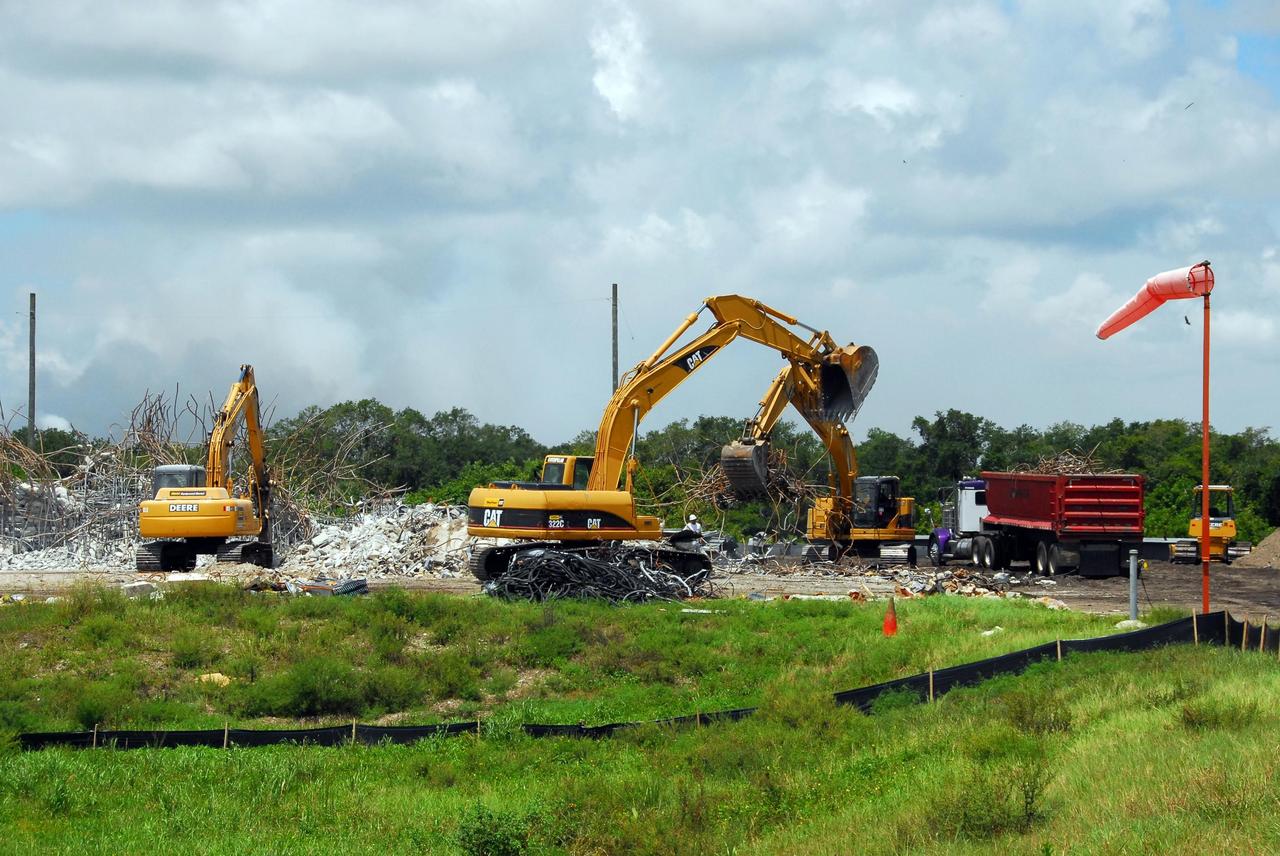 KENNEDY SPACE CENTER, FLA. -- The SAEF II Payload Processing Facility (M7-1210) was demolished having outlived its useful life. Located in the Industrial Area, the facility was originally built for the Viking Program in the mid-1970s. It was abandoned in 2004 and placed on the demolition list because it was no longer used due to the condition of the facility. NASA/George Shelton
