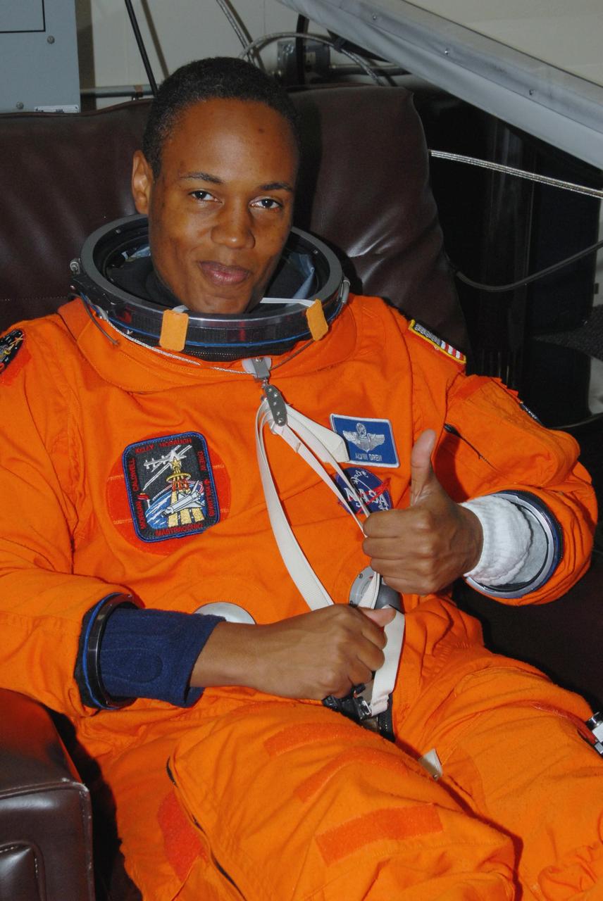 KENNEDY SPACE CENTER, Fla. -- STS-118 Mission Specialist Alvin Drew is eager to begin the simulated launch countdown that concludes the terminal countdown demonstration test, or TCDT. The STS-118 crew has been at Kennedy for the TCDT activities that also include M-113 training, payload familiarization and emergency egress training at the pad. The mission is the 22nd flight to the International Space Station and Space Shuttle Endeavour will carry a payload including the S5 truss, a SPACEHAB module and external stowage platform 3. STS-118 is targeted for launch on Aug. 7. Photo credit: NASA/George Shelton