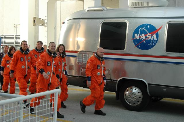 NASA image: KSC-07pd1979